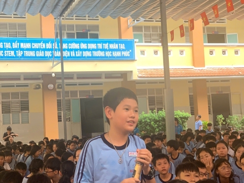 NGÀY HỘI VUI HỌC TIẾNG ANH TRẢI NGHIỆM STEM THCS BÌNH AN
