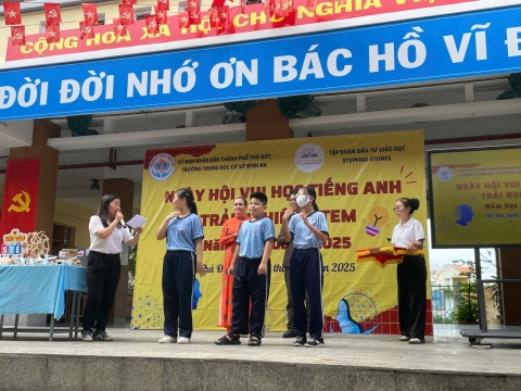 NGÀY HỘI VUI HỌC TIẾNG ANH TRẢI NGHIỆM STEM THCS BÌNH AN