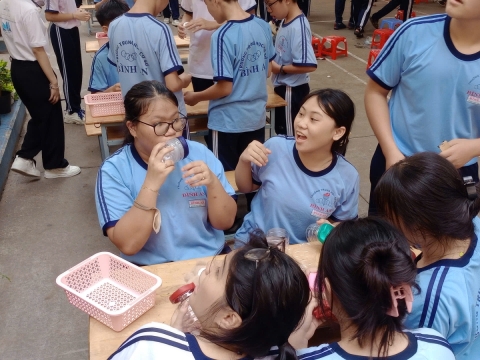 NGÀY HỘI VUI HỌC TIẾNG ANH TRẢI NGHIỆM STEM THCS BÌNH AN