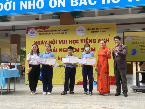 NGÀY HỘI VUI HỌC TIẾNG ANH TRẢI NGHIỆM STEM THCS BÌNH AN