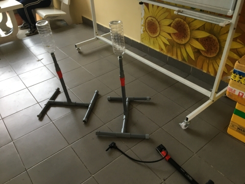 NGÀY HỘI VUI HỌC TIẾNG ANH TRẢI NGHIỆM STEM THCS BÌNH AN