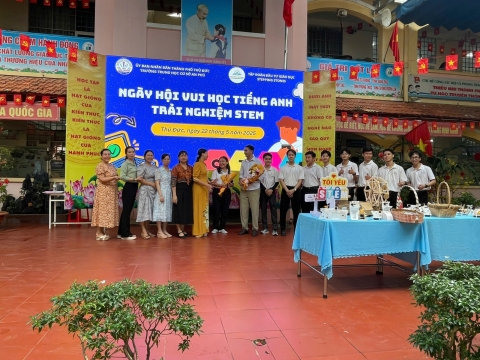 NGÀY HỘI VUI HỌC TIẾNG ANH TRẢI NGHIỆM STEM THCS AN PHÚ