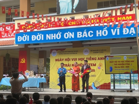 NGÀY HỘI VUI HỌC TIẾNG ANH TRẢI NGHIỆM STEM THCS BÌNH AN