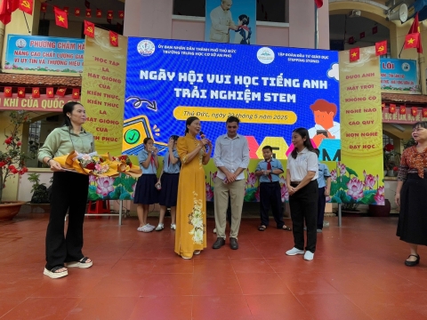NGÀY HỘI VUI HỌC TIẾNG ANH TRẢI NGHIỆM STEM THCS AN PHÚ