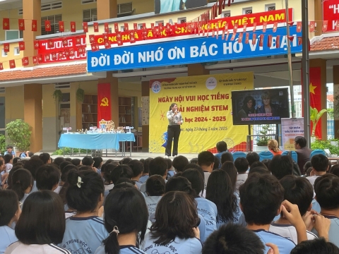 NGÀY HỘI VUI HỌC TIẾNG ANH TRẢI NGHIỆM STEM THCS BÌNH AN