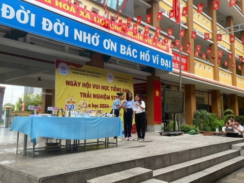 NGÀY HỘI VUI HỌC TIẾNG ANH TRẢI NGHIỆM STEM THCS BÌNH AN
