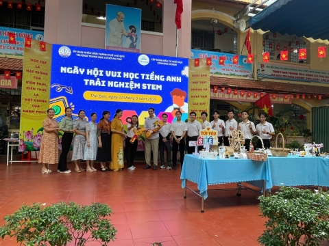 NGÀY HỘI VUI HỌC TIẾNG ANH TRẢI NGHIỆM STEM THCS AN PHÚ