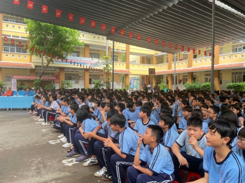 NGÀY HỘI VUI HỌC TIẾNG ANH TRẢI NGHIỆM STEM THCS BÌNH AN