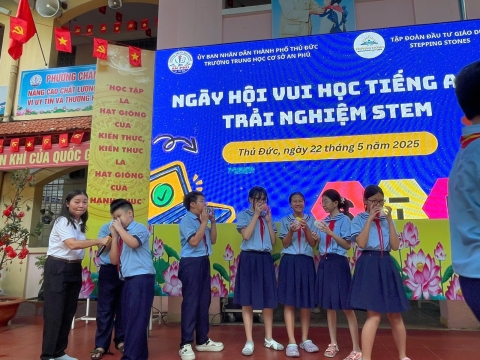 NGÀY HỘI VUI HỌC TIẾNG ANH TRẢI NGHIỆM STEM THCS AN PHÚ