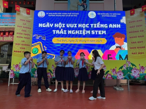 NGÀY HỘI VUI HỌC TIẾNG ANH TRẢI NGHIỆM STEM THCS AN PHÚ
