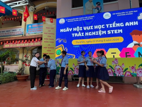NGÀY HỘI VUI HỌC TIẾNG ANH TRẢI NGHIỆM STEM THCS AN PHÚ