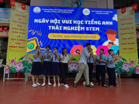 NGÀY HỘI VUI HỌC TIẾNG ANH TRẢI NGHIỆM STEM THCS AN PHÚ