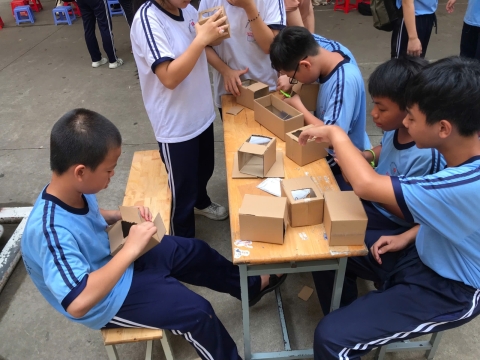 NGÀY HỘI VUI HỌC TIẾNG ANH TRẢI NGHIỆM STEM THCS BÌNH AN