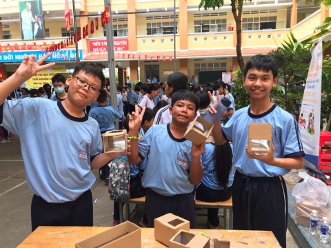 NGÀY HỘI VUI HỌC TIẾNG ANH TRẢI NGHIỆM STEM THCS BÌNH AN