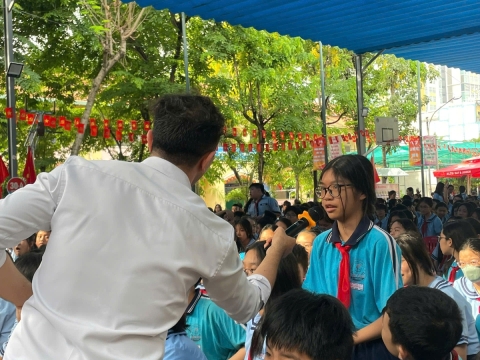 NGÀY HỘI VUI HỌC TIẾNG ANH TRẢI NGHIỆM STEM THCS AN PHÚ