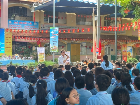 NGÀY HỘI VUI HỌC TIẾNG ANH TRẢI NGHIỆM STEM THCS AN PHÚ