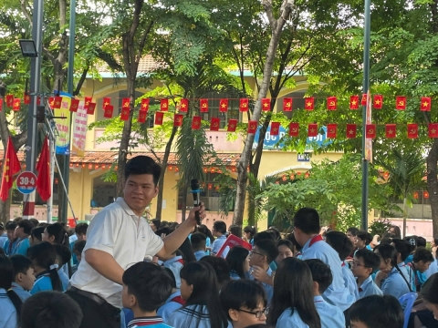 NGÀY HỘI VUI HỌC TIẾNG ANH TRẢI NGHIỆM STEM THCS AN PHÚ