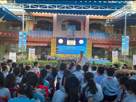 NGÀY HỘI VUI HỌC TIẾNG ANH TRẢI NGHIỆM STEM THCS AN PHÚ
