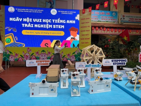 NGÀY HỘI VUI HỌC TIẾNG ANH TRẢI NGHIỆM STEM THCS AN PHÚ