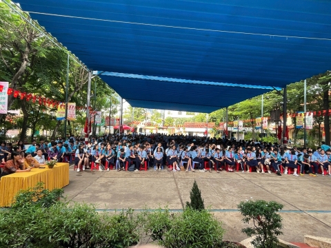 NGÀY HỘI VUI HỌC TIẾNG ANH TRẢI NGHIỆM STEM THCS AN PHÚ