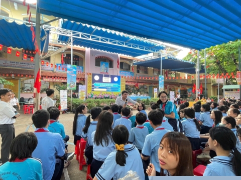 NGÀY HỘI VUI HỌC TIẾNG ANH TRẢI NGHIỆM STEM THCS AN PHÚ