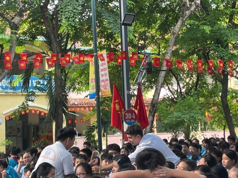 NGÀY HỘI VUI HỌC TIẾNG ANH TRẢI NGHIỆM STEM THCS AN PHÚ
