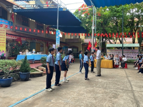NGÀY HỘI VUI HỌC TIẾNG ANH TRẢI NGHIỆM STEM THCS AN PHÚ