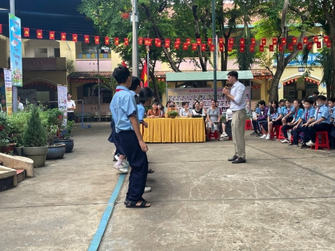 NGÀY HỘI VUI HỌC TIẾNG ANH TRẢI NGHIỆM STEM THCS AN PHÚ