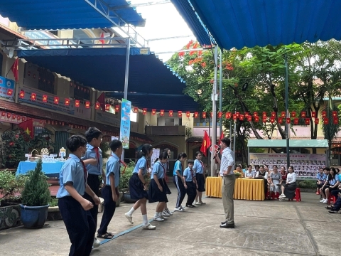 NGÀY HỘI VUI HỌC TIẾNG ANH TRẢI NGHIỆM STEM THCS AN PHÚ