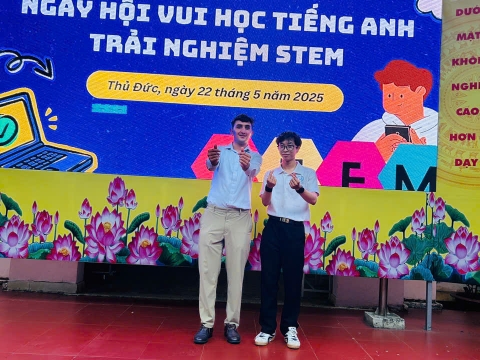 NGÀY HỘI VUI HỌC TIẾNG ANH TRẢI NGHIỆM STEM THCS AN PHÚ