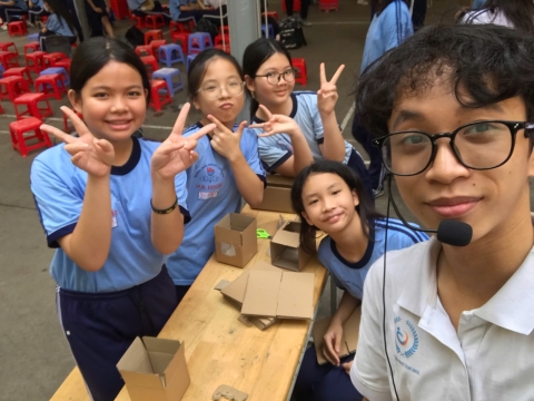 NGÀY HỘI VUI HỌC TIẾNG ANH TRẢI NGHIỆM STEM THCS BÌNH AN