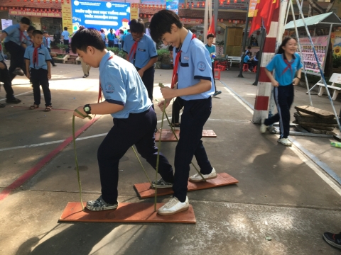 NGÀY HỘI VUI HỌC TIẾNG ANH TRẢI NGHIỆM STEM THCS AN PHÚ