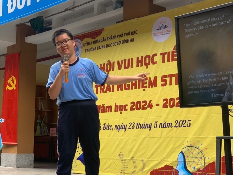 NGÀY HỘI VUI HỌC TIẾNG ANH TRẢI NGHIỆM STEM THCS BÌNH AN
