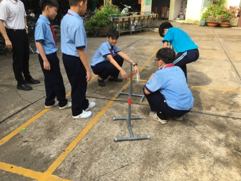 NGÀY HỘI VUI HỌC TIẾNG ANH TRẢI NGHIỆM STEM THCS AN PHÚ