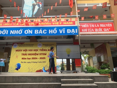 NGÀY HỘI VUI HỌC TIẾNG ANH TRẢI NGHIỆM STEM THCS BÌNH AN