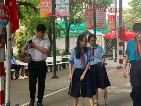 NGÀY HỘI VUI HỌC TIẾNG ANH TRẢI NGHIỆM STEM THCS AN PHÚ