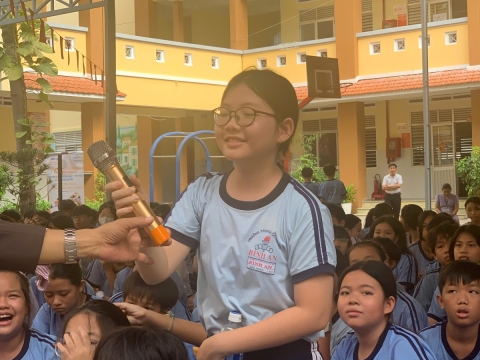 NGÀY HỘI VUI HỌC TIẾNG ANH TRẢI NGHIỆM STEM THCS BÌNH AN