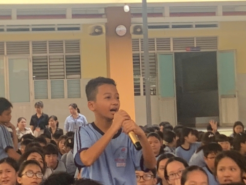 NGÀY HỘI VUI HỌC TIẾNG ANH TRẢI NGHIỆM STEM THCS BÌNH AN