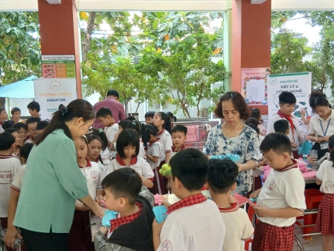 NGÀY HỘI STEM HƯNG VIỆT