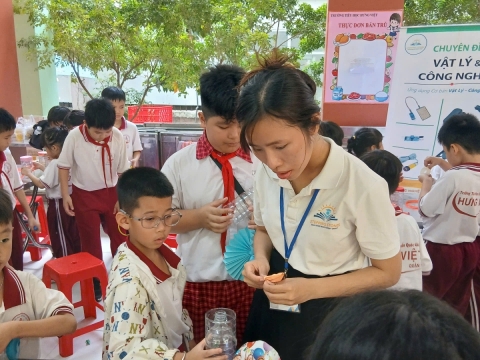 NGÀY HỘI STEM HƯNG VIỆT