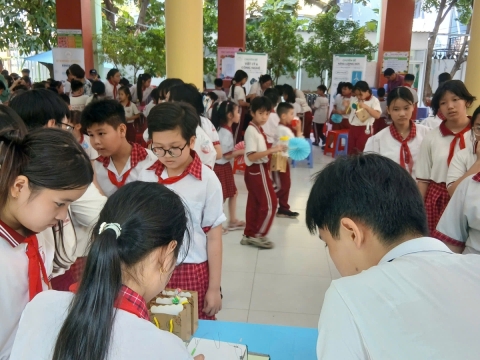 NGÀY HỘI STEM HƯNG VIỆT