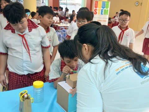 NGÀY HỘI STEM HƯNG VIỆT
