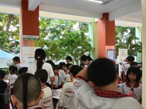 NGÀY HỘI STEM HƯNG VIỆT