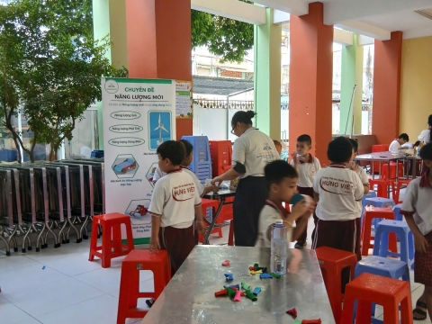 NGÀY HỘI STEM HƯNG VIỆT