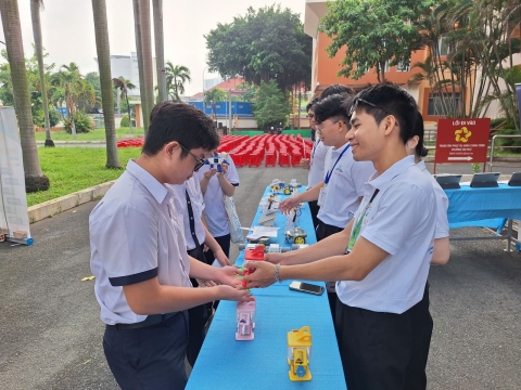 STEPPING STONES EDUCATION ĐỒNG HÀNH CÙNG THPT THOẠI NGỌC HẦU CHÀO ĐÓN HỌC SINH VÀ PHHS KHỐI 10 NĂM HỌC 2026 - 2027