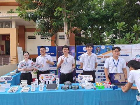 STEPPING STONES EDUCATION ĐỒNG HÀNH CÙNG THPT THOẠI NGỌC HẦU CHÀO ĐÓN HỌC SINH VÀ PHHS KHỐI 10 NĂM HỌC 2026 - 2027