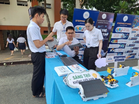 STEPPING STONES EDUCATION ĐỒNG HÀNH CÙNG THPT THOẠI NGỌC HẦU CHÀO ĐÓN HỌC SINH VÀ PHHS KHỐI 10 NĂM HỌC 2026 - 2027