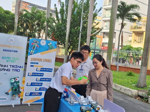 STEPPING STONES EDUCATION ĐỒNG HÀNH CÙNG THPT THOẠI NGỌC HẦU CHÀO ĐÓN HỌC SINH VÀ PHHS KHỐI 10 NĂM HỌC 2026 - 2027