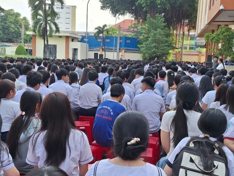STEPPING STONES EDUCATION ĐỒNG HÀNH CÙNG THPT THOẠI NGỌC HẦU CHÀO ĐÓN HỌC SINH VÀ PHHS KHỐI 10 NĂM HỌC 2026 - 2027