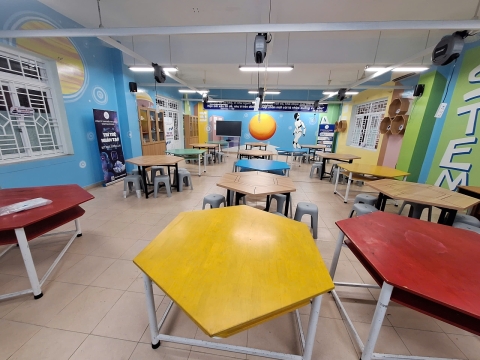STEPPING STONES EDUCATION TÀI TRỢ 2 PHÒNG STEM - AI CHO TRƯỜNG THPT TÂY THẠNH NĂM HỌC 2026 - 2027